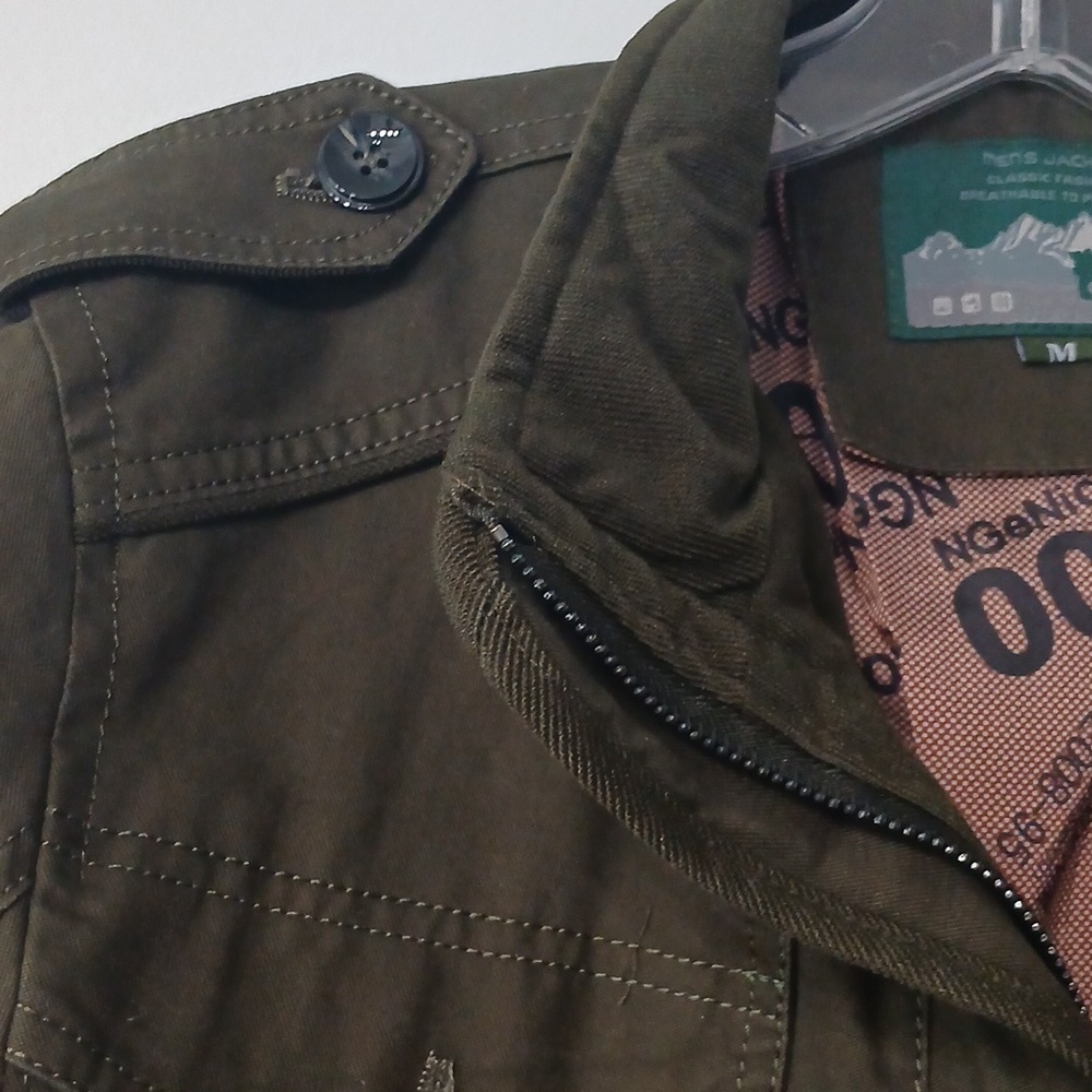 Men's Olive Jacket, Sz Medium, pre-owned excellent conditions just like new - Picture 6 of 7